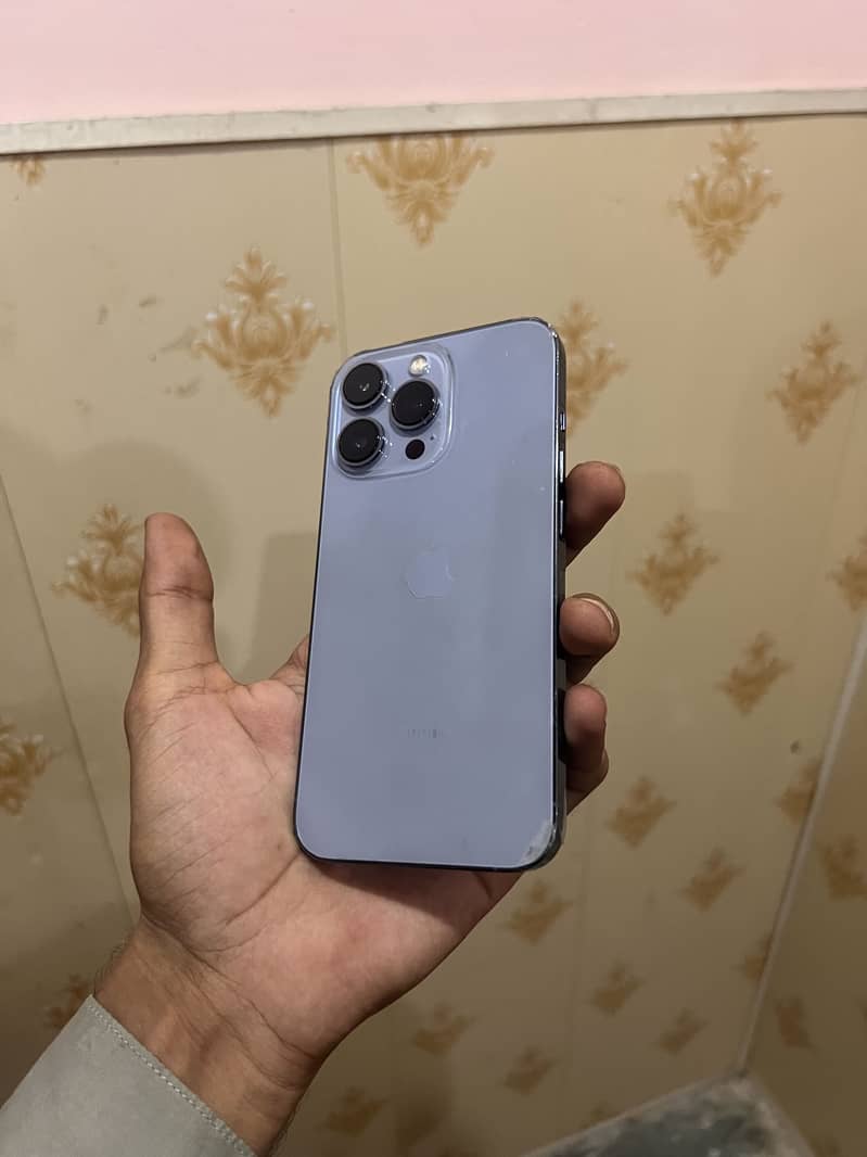 Apple iPhone 13 Pro 0
