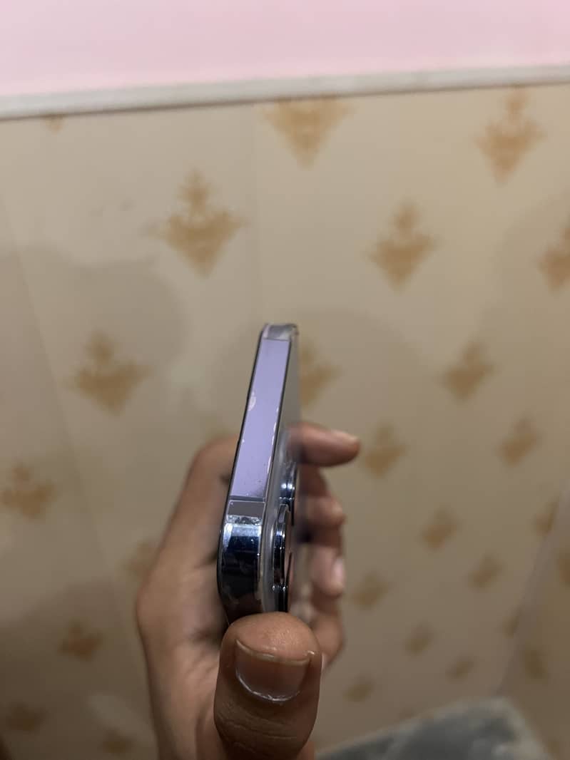 Apple iPhone 13 Pro 6