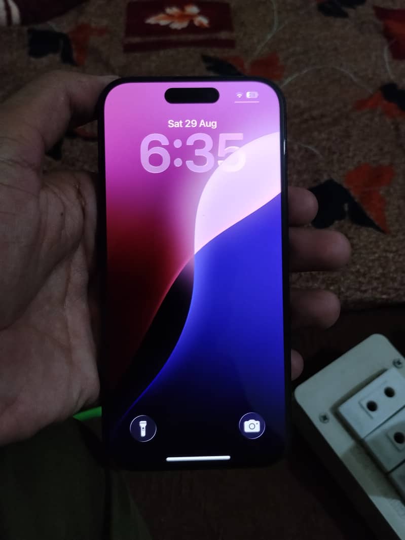 Apple iPhone 15 Pro 1