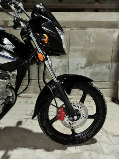 Honda CB125F