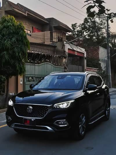 MG HS 2023