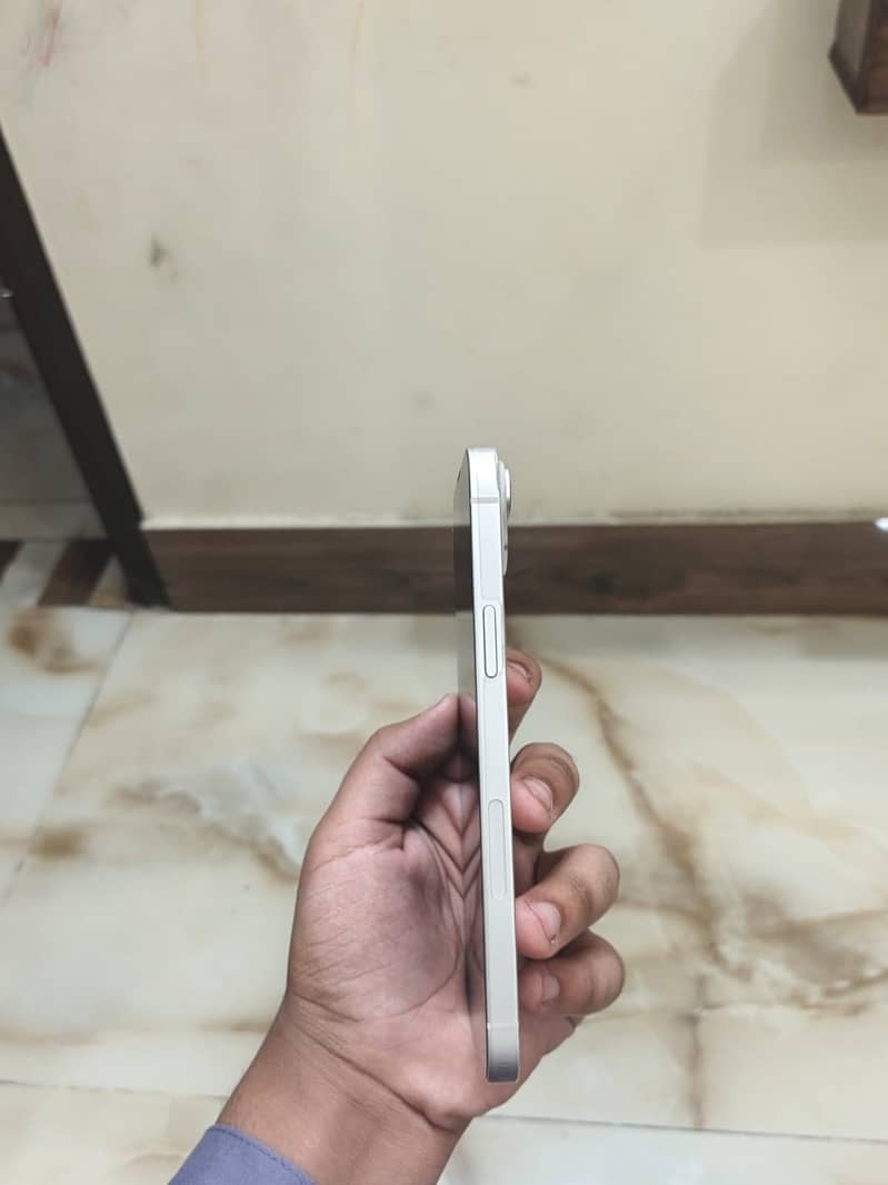 Apple iPhone 14 plus 0