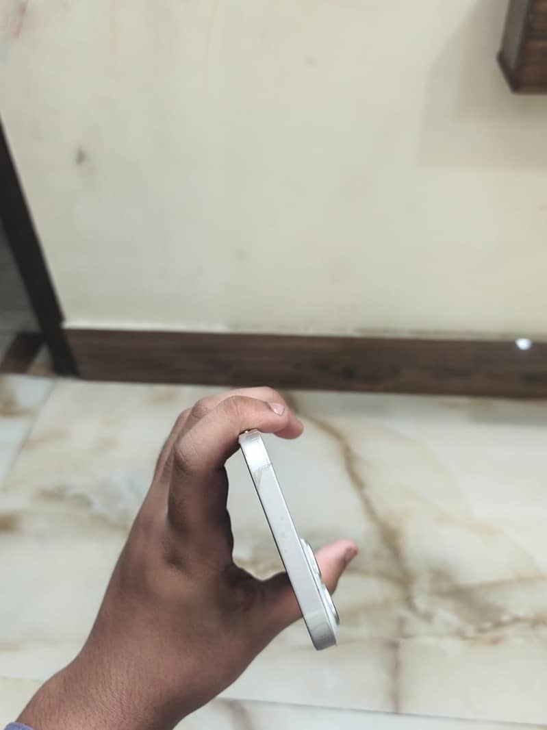 Apple iPhone 14 plus 5