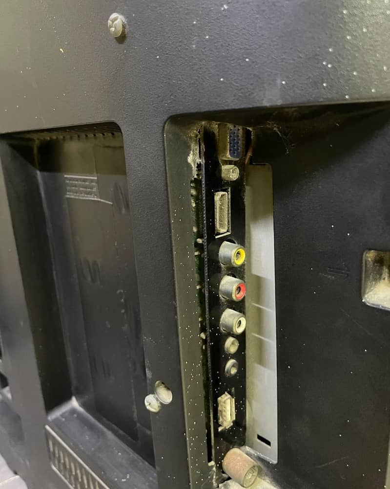 LCD TV 5