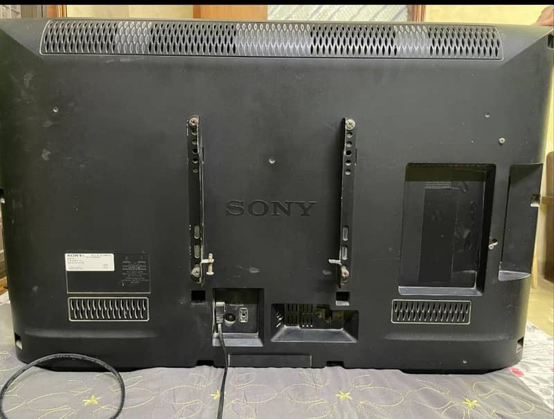 LCD TV 7