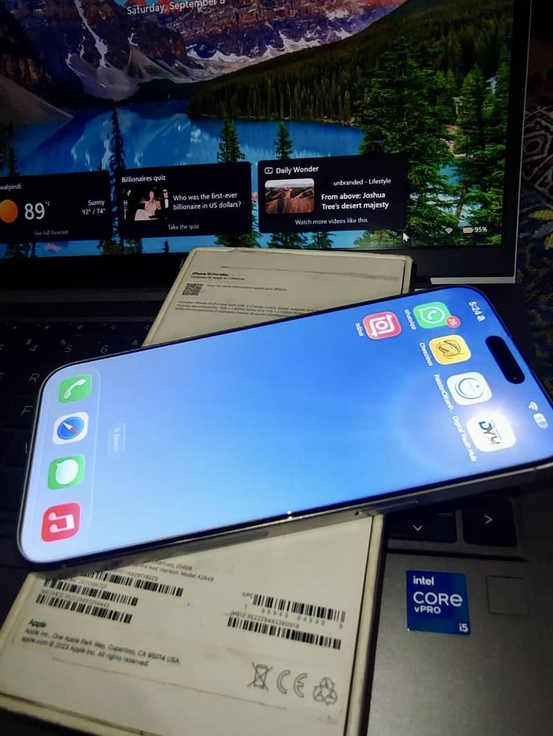 Apple iPhone 15 Pro Max 4