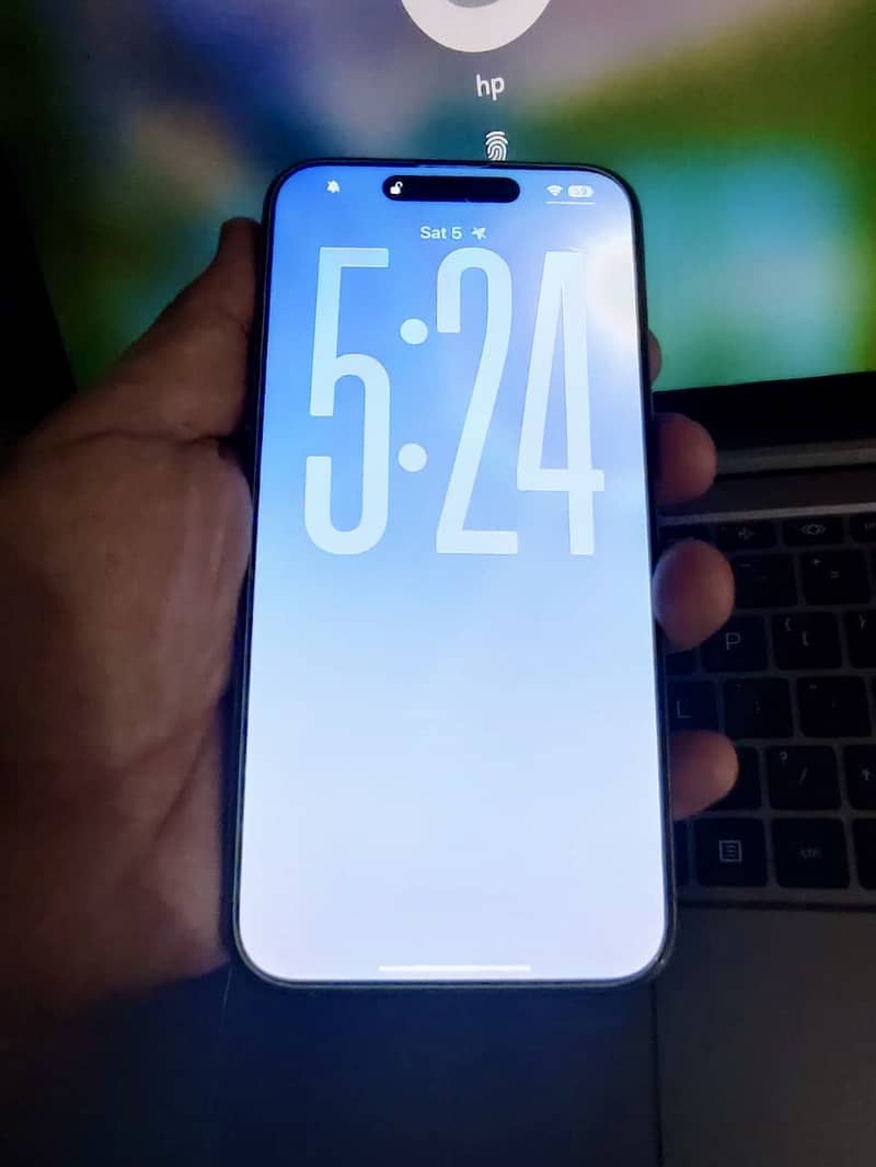 Apple iPhone 15 Pro Max 6