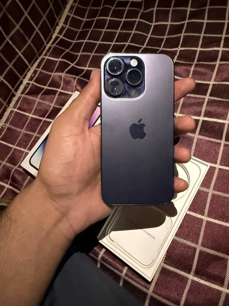 Apple iPhone 14 Pro 1