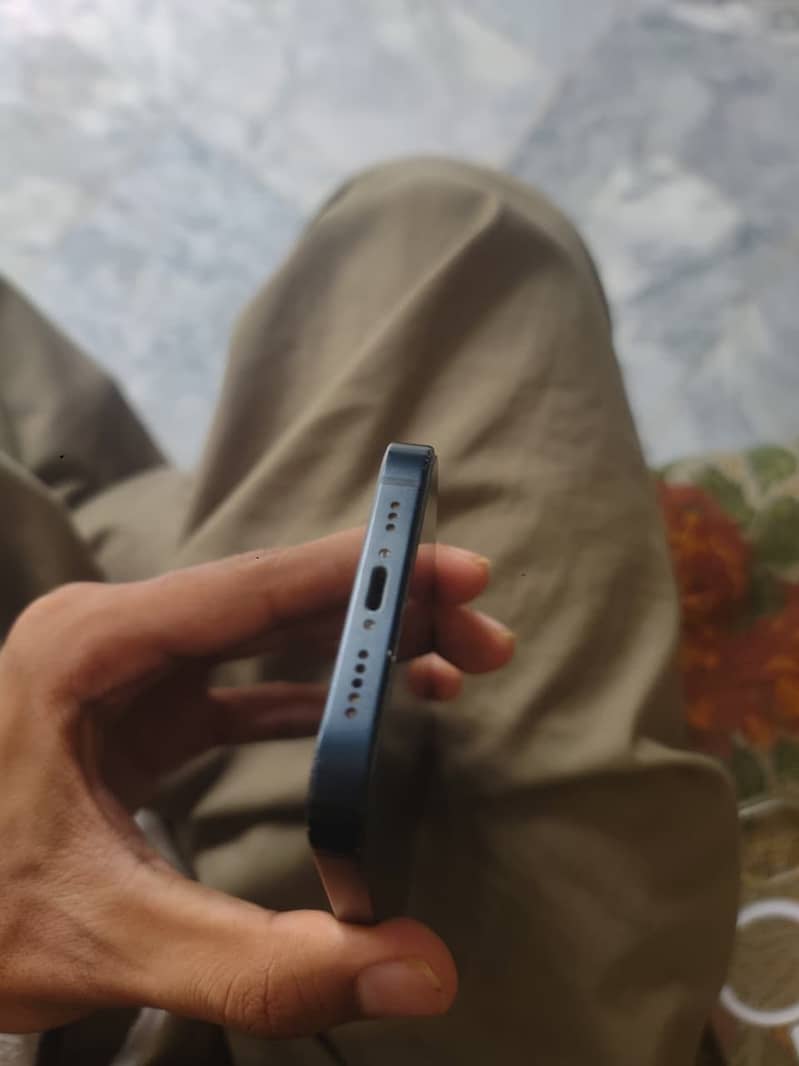 Apple iPhone 14 2
