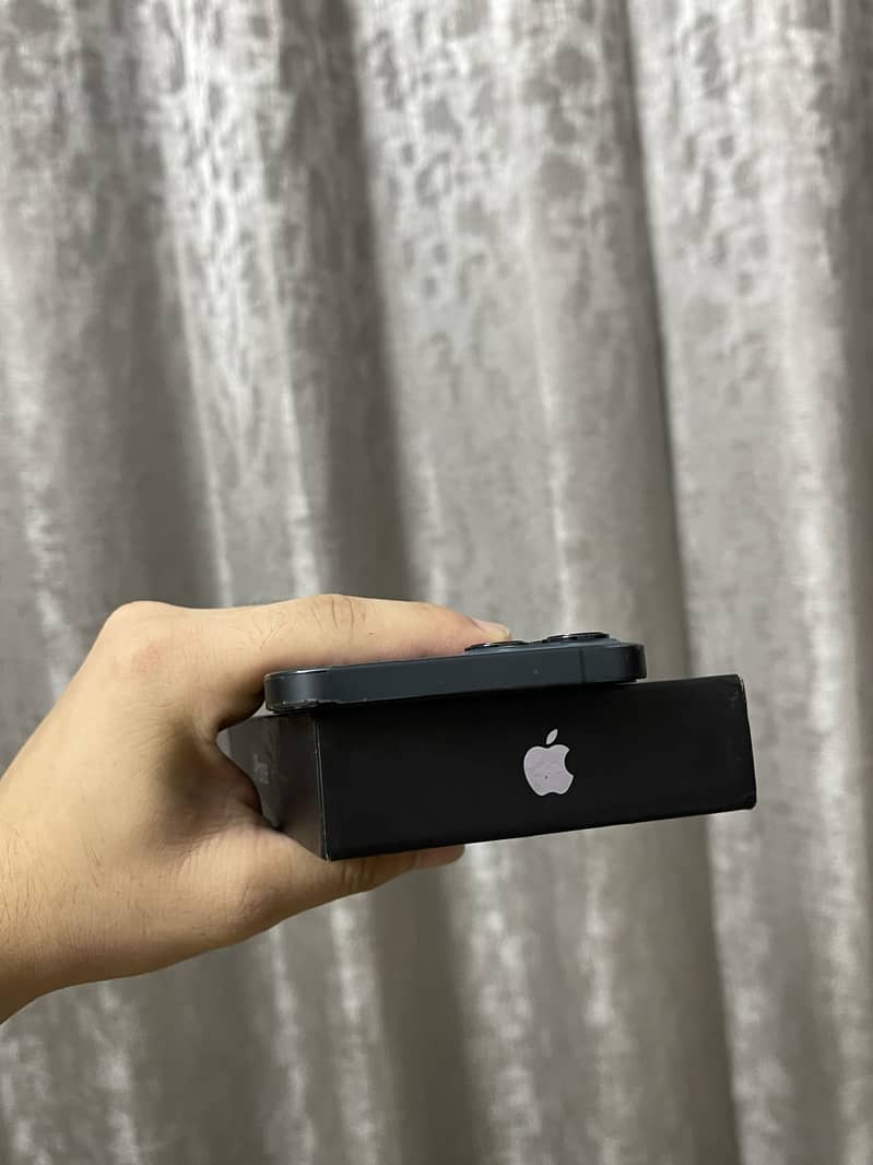 Apple iPhone 12 Pro Max 3
