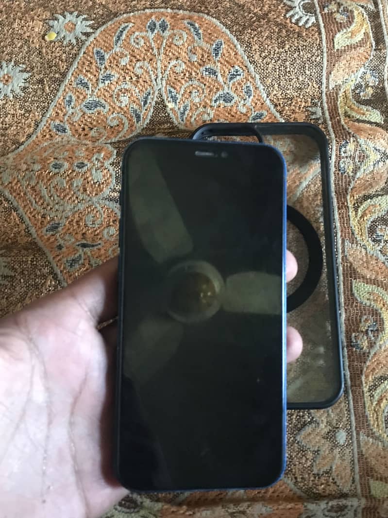 Apple iPhone 12 mini 0
