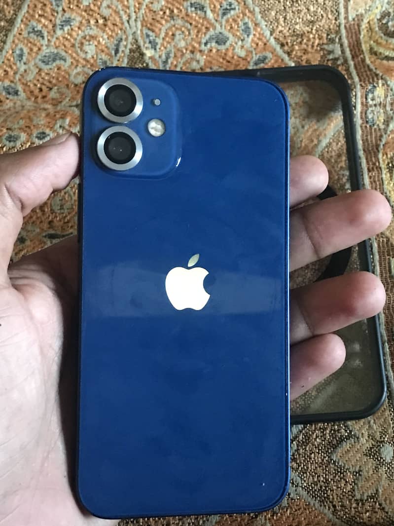 Apple iPhone 12 mini 1