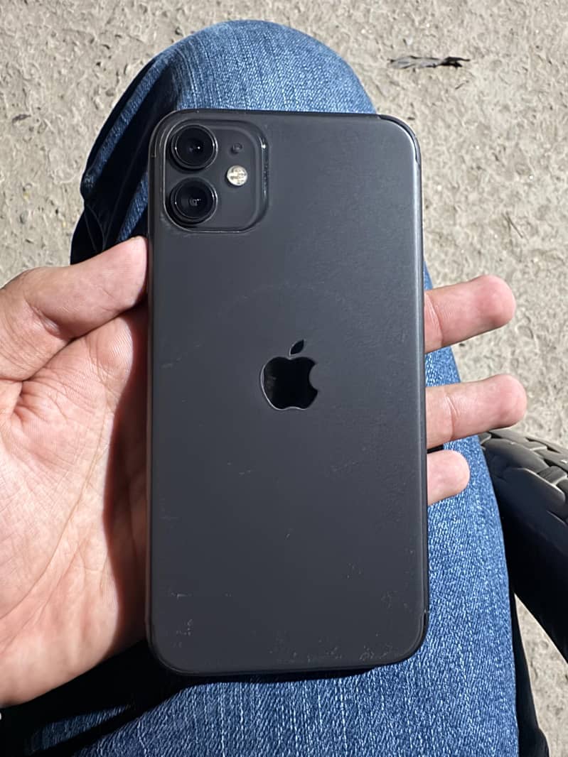 Apple iPhone 11 0