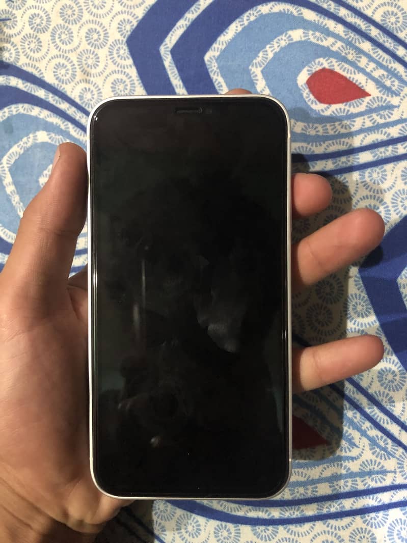 Apple iPhone XR 1