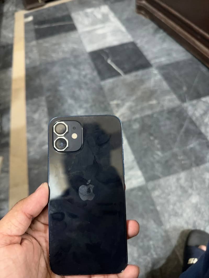 Apple iPhone 12 0