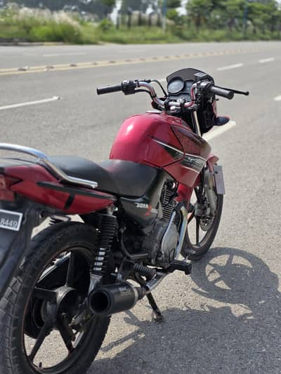 Yamaha YBr 2015 Model
