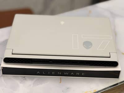 Alienware M17 R2 RTX 3080ti 16gb i9 12900HK DDR5 Ram 64 GB 4tb