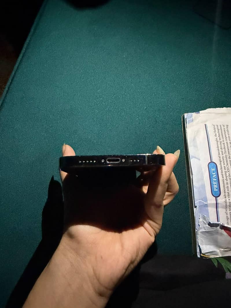 Apple iPhone 12 Pro 1