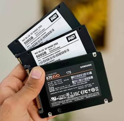 SSD ( 1TB / 500GB )