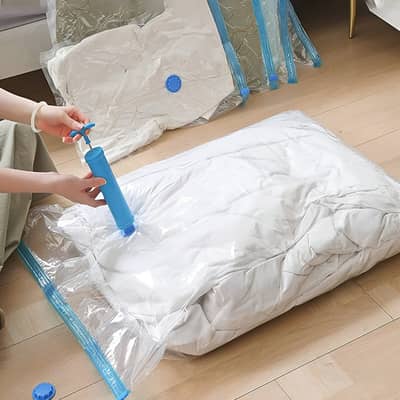 Vacuum Storage Bags Set of 5 with Hand Pump - Space Saver for Clothes