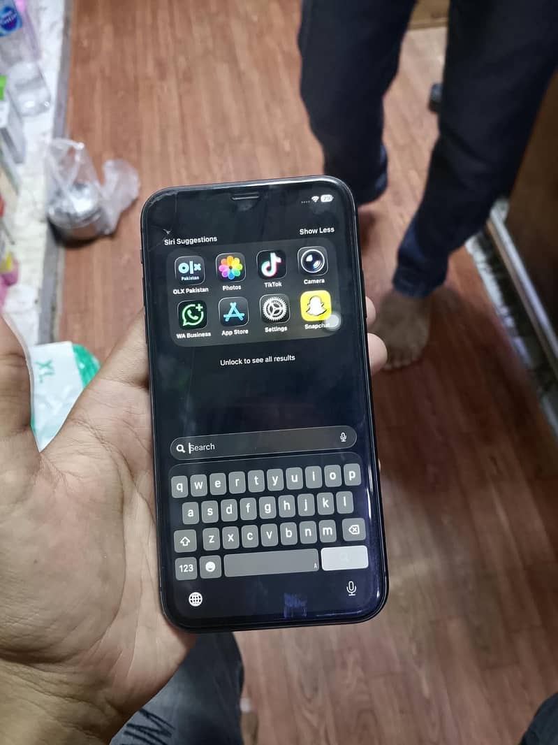 Apple iPhone 11 11