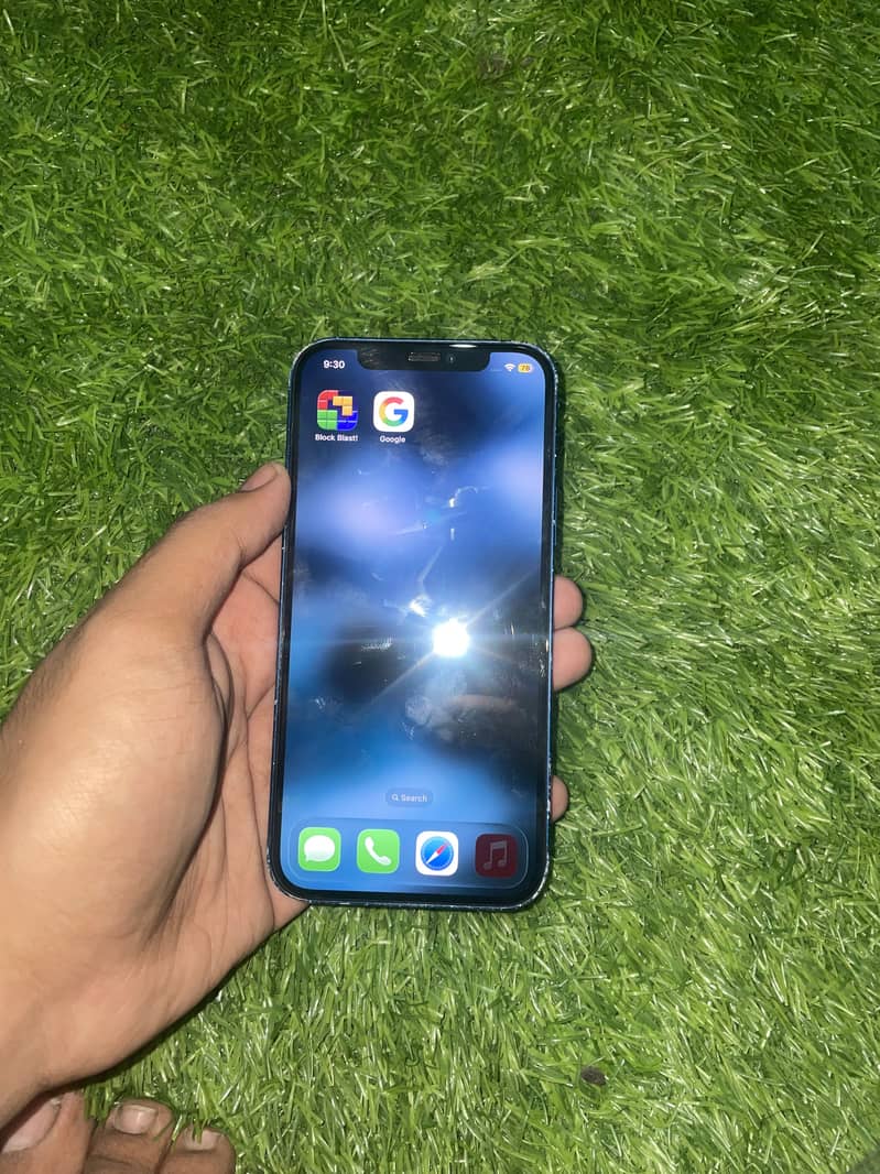 Apple iPhone 12 3