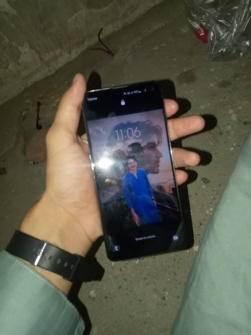 Samsung Mobile Note 10 Plus 1