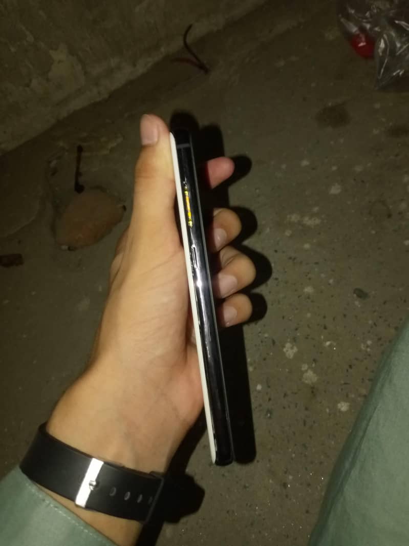 Samsung Mobile Note 10 Plus 4