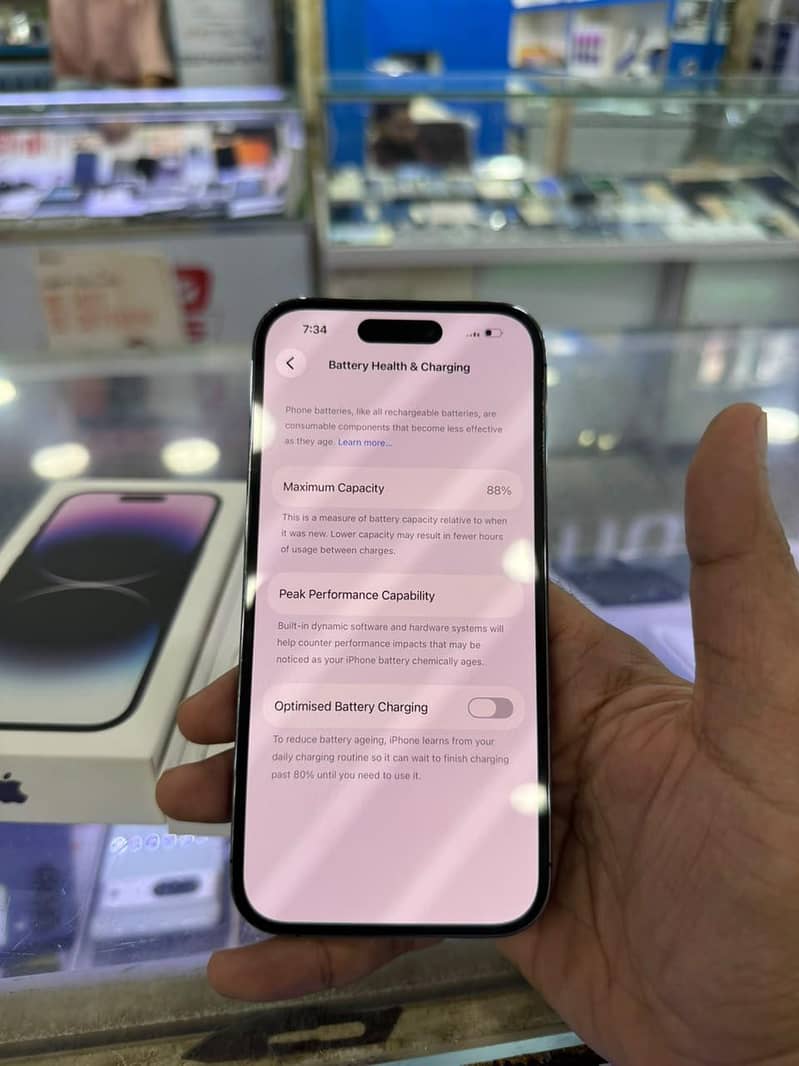 Apple iPhone 14 Pro 1