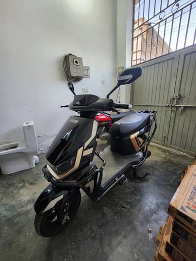 Genz Gen2 skooty & Skooter For sales ( in used)
