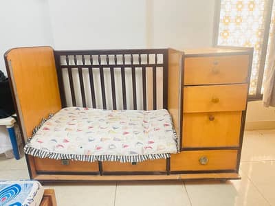 baby cot