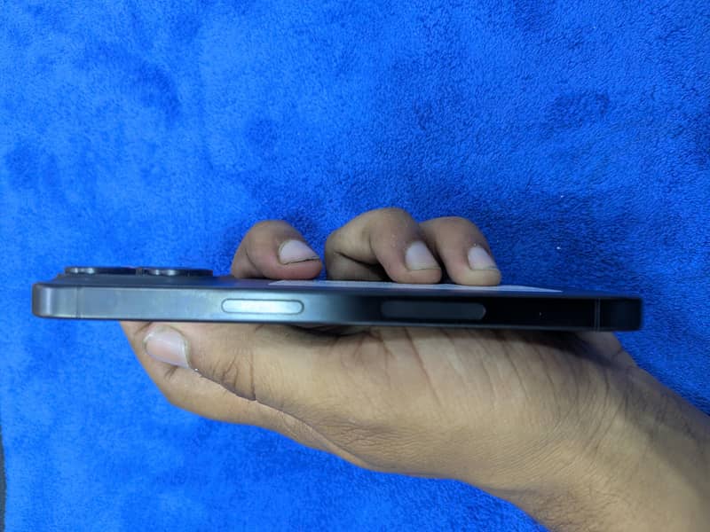 Apple iPhone 15 Pro 5