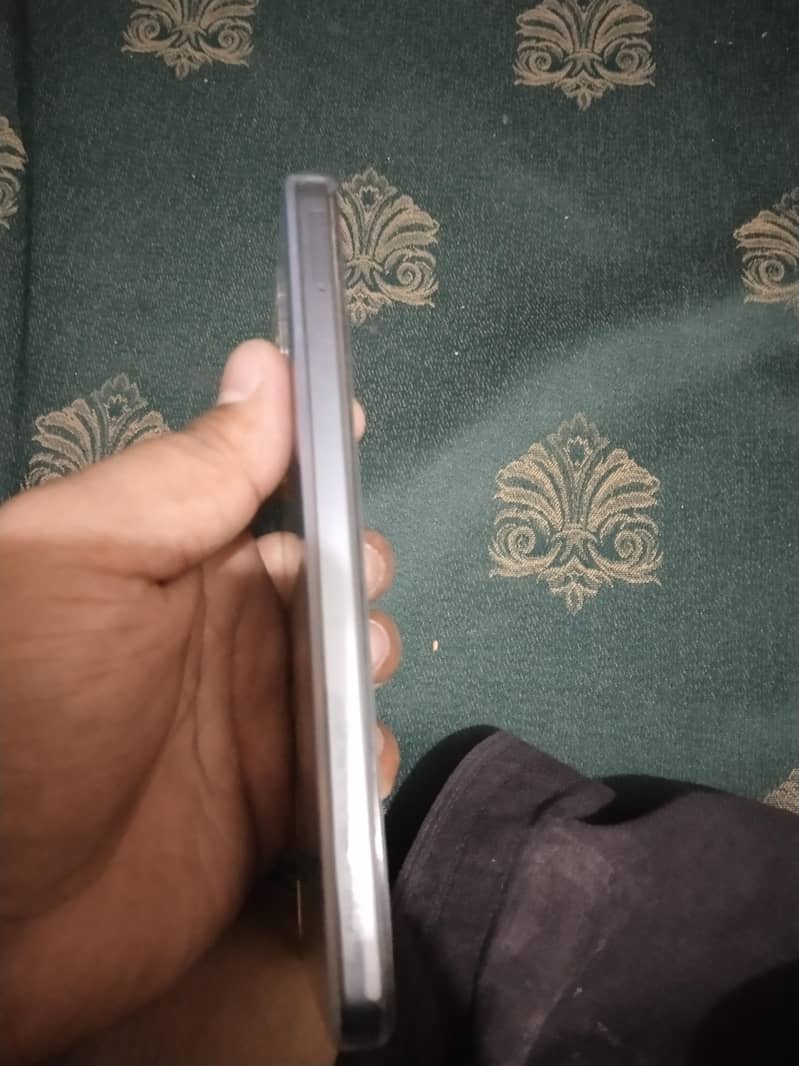 mobile realme note 70 3