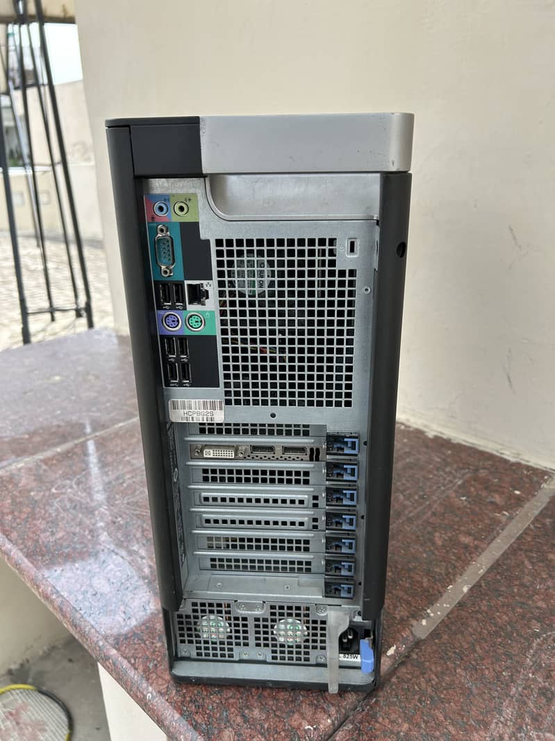 Dell Precision T5600 1