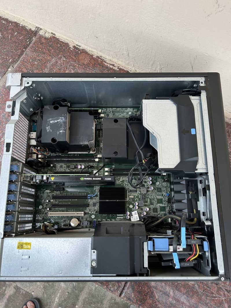 Dell Precision T5600 2