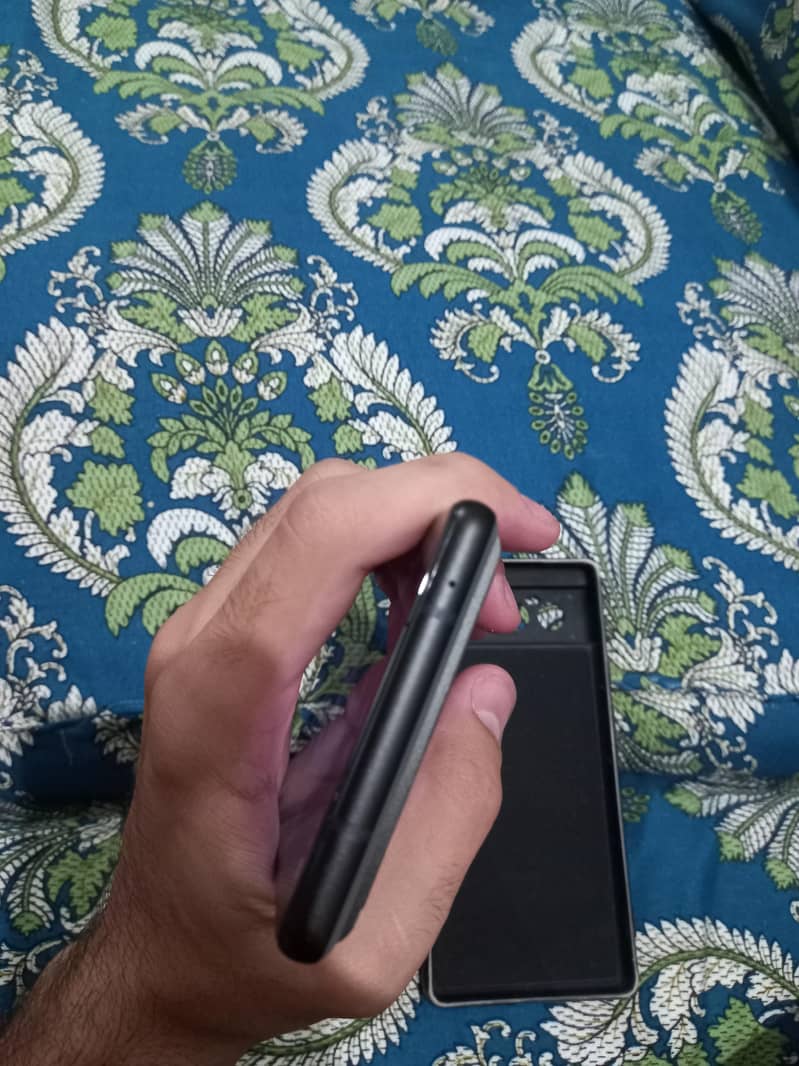 Google Pixel 6 3