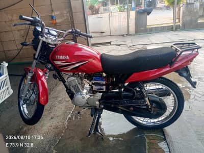 Yahama YB 125z