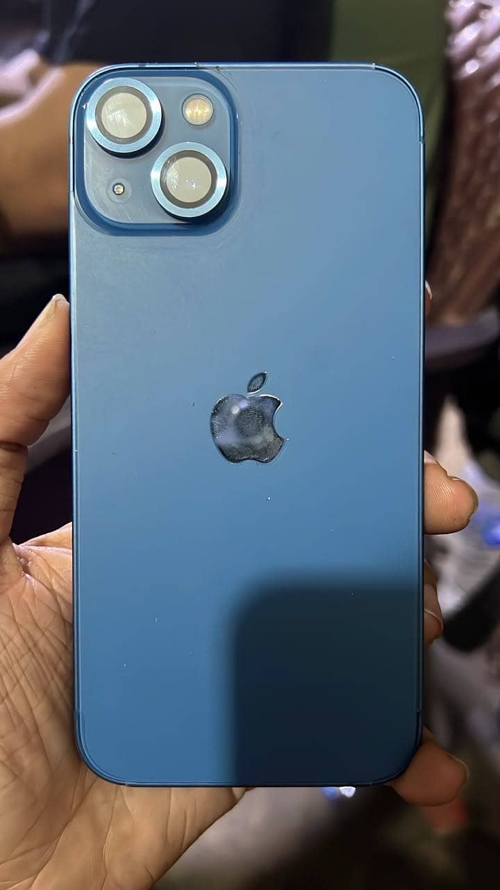 Apple iPhone 13 2