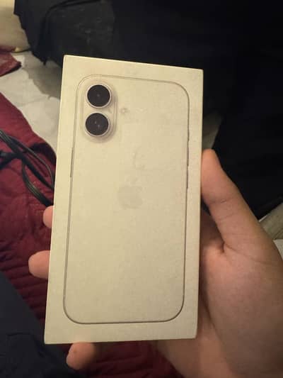 Apple iPhone 16