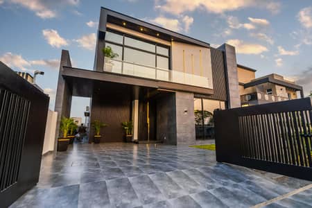 1 Kanal Top Quality Build Luxurious Beautiful Ultra Modern Design Villa For Sale In DHA Lahore Phase 7 Prime Location Near To Carrefour