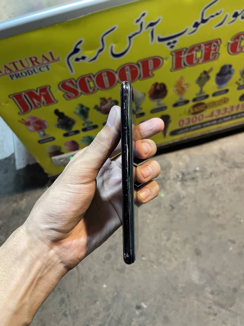 Apple iPhone X 1