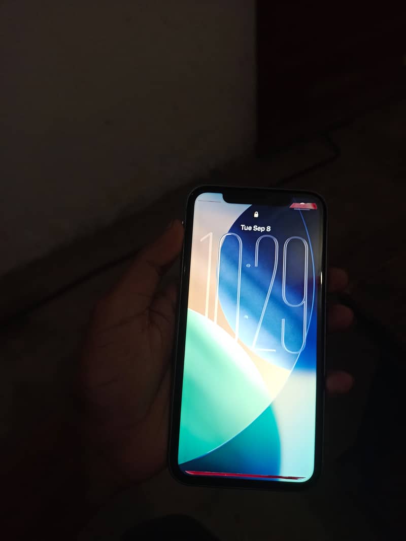 Apple iPhone 11 4