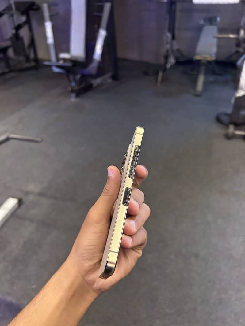 Apple iPhone 13 Pro 5