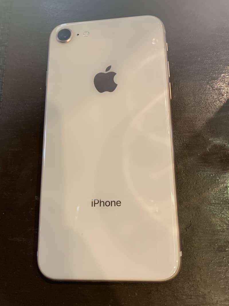Apple iPhone 8 1