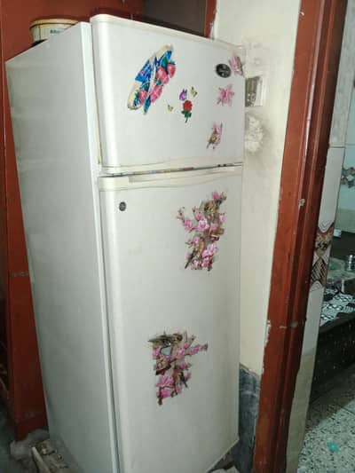 Dawlance Fridge with Freezer