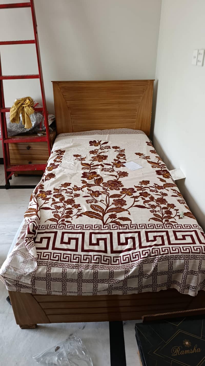 Single Bed 0