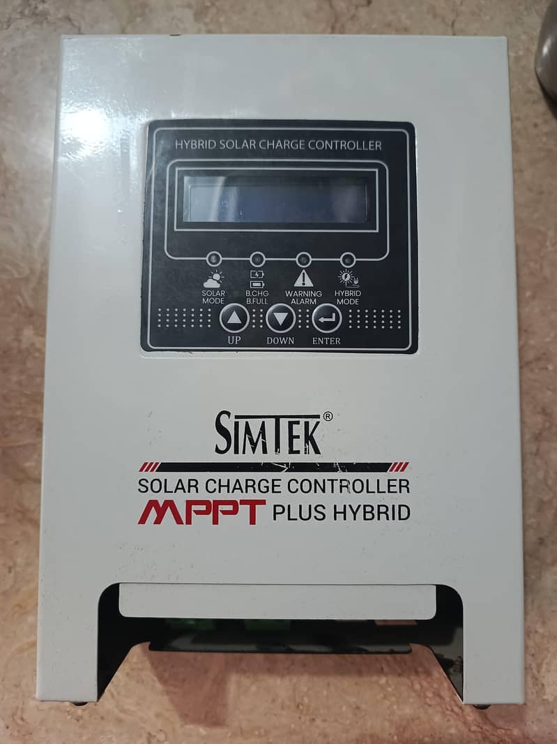 Simtek Hybrid MPPT 0