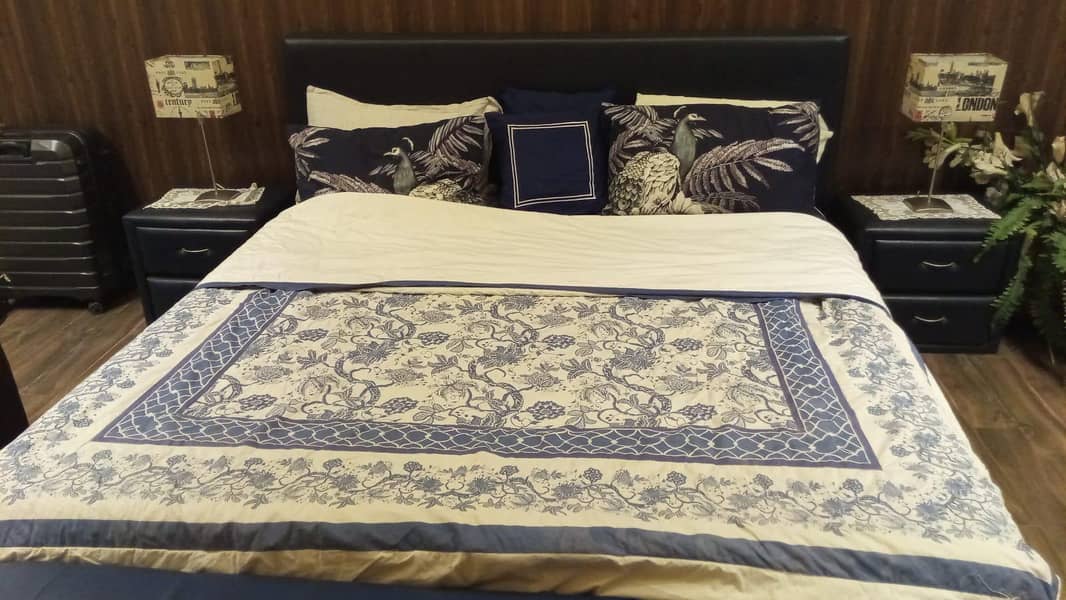 double bed 0