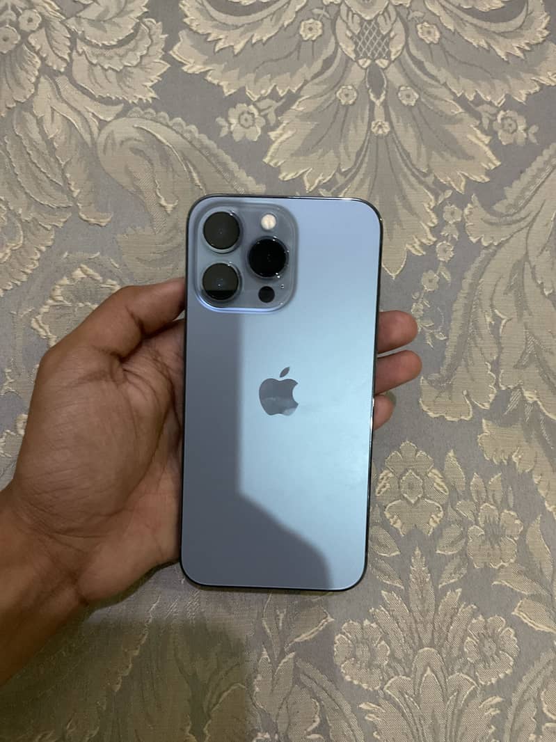 Apple iPhone 13 Pro 0