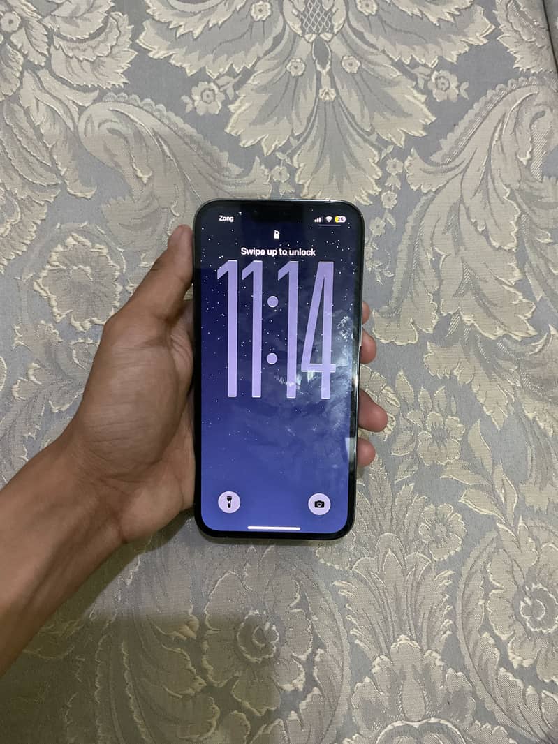 Apple iPhone 13 Pro 3
